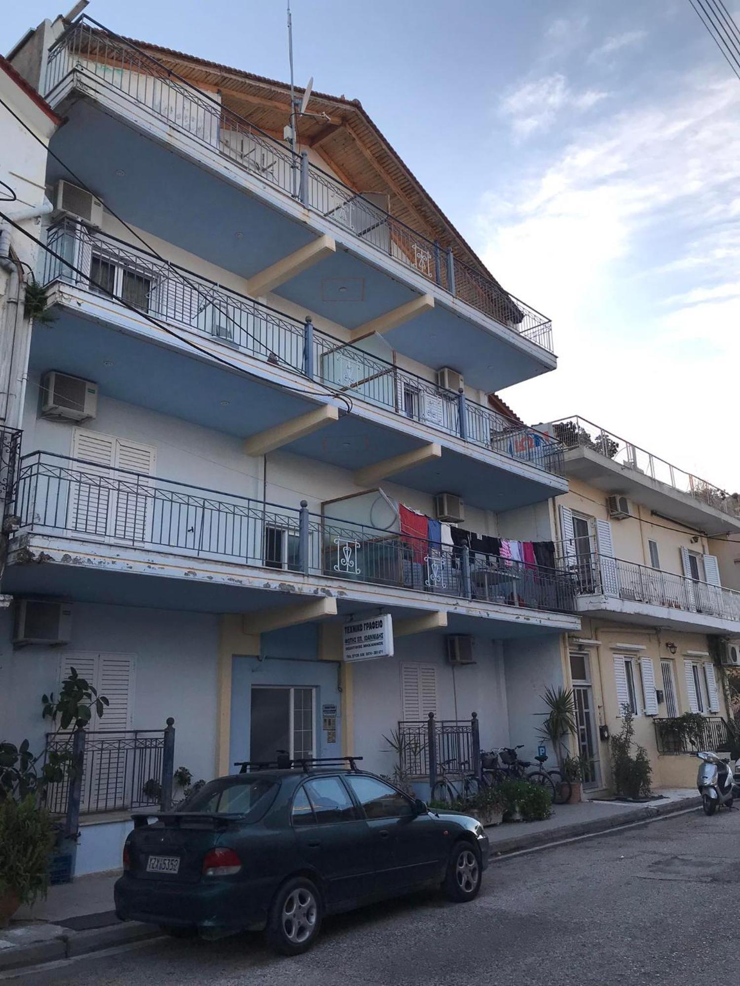 Ion Apartments Messolonghi Double Room Sea View Loft Missolonghi Bagian luar foto